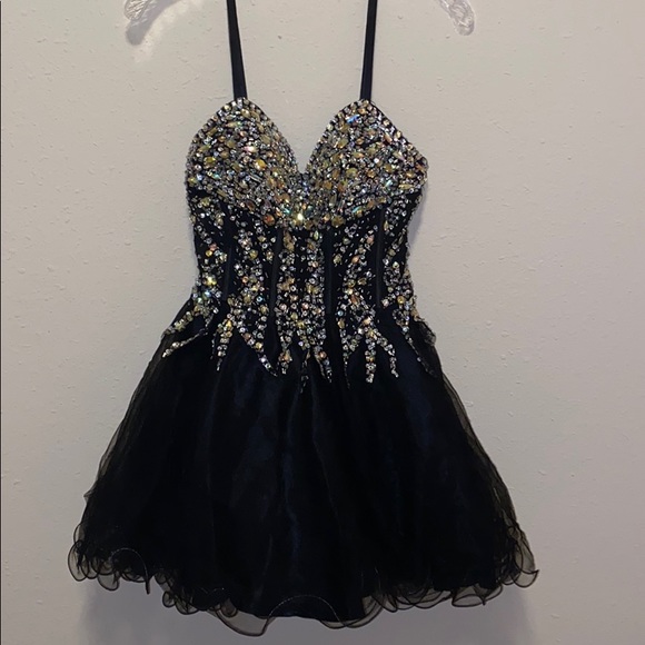 Home coming dress - Picture 1 of 2